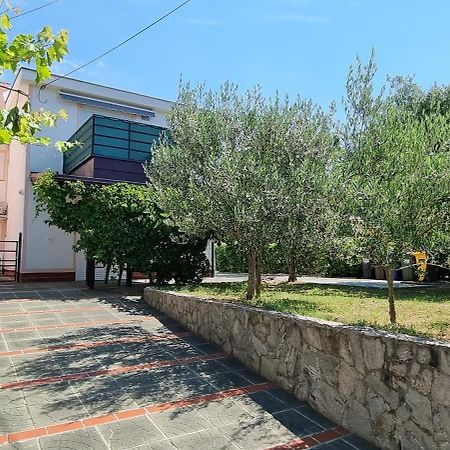 Apartmani Karla Baska  Bilik gambar